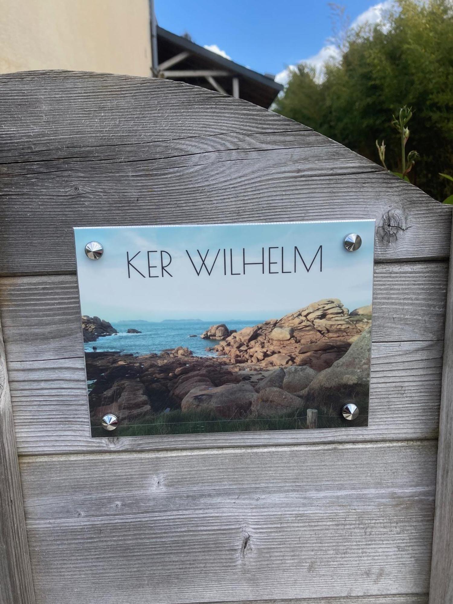 Ferienwohnung Ker Wilhelm Ploubezre Exterior foto